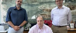 Συνάντηση Δημάρχου Βύρωνα Αλέξη Σωτηρόπουλου με τον δημοτικό σύμβουλου του Nottingham Παύλο Κοτσώνη