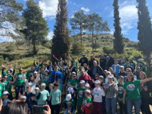 150 νέες φυτεύσεις έφεραν «ανάσα» πρασίνου στον Καρέα
