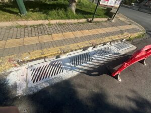 Εργασίες και απολυμάνσεις σε φρεάτια για την καταπολέμηση εντόμων και κουνουπιών στον Δήμο Βύρωνα